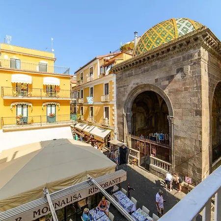 Fiorentino Luxury Center Apartamento *