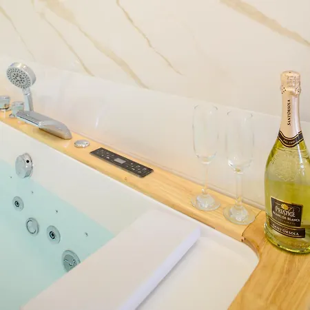 Fiorentino Luxury Center Апартаменты Сорренто